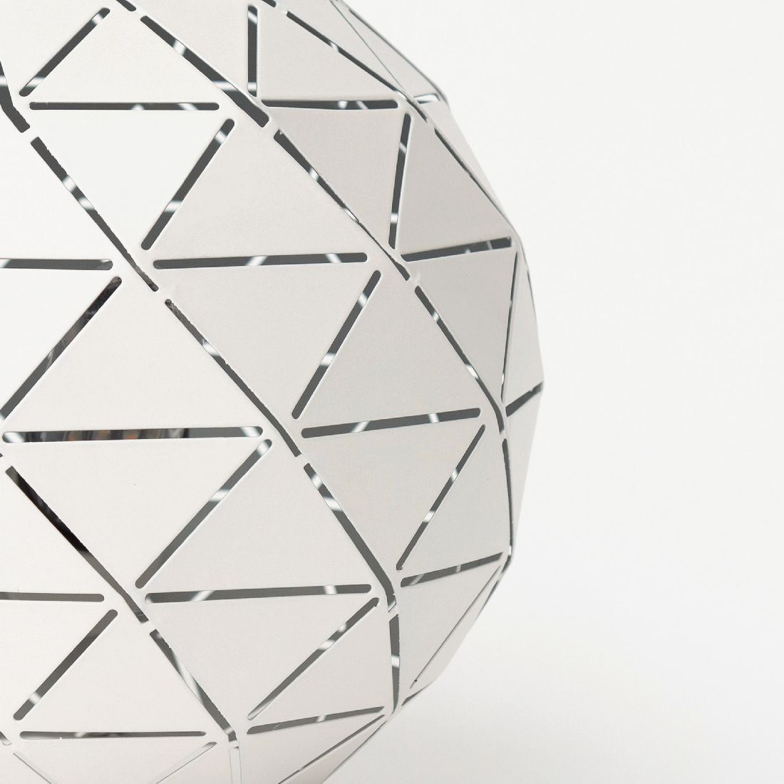 Megalight Tischleuchte Shining Flame Ball White